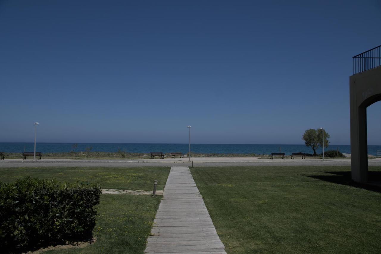 Cassiopeia 3-Bedroom House On The Beach With Pool Hanya Dış mekan fotoğraf