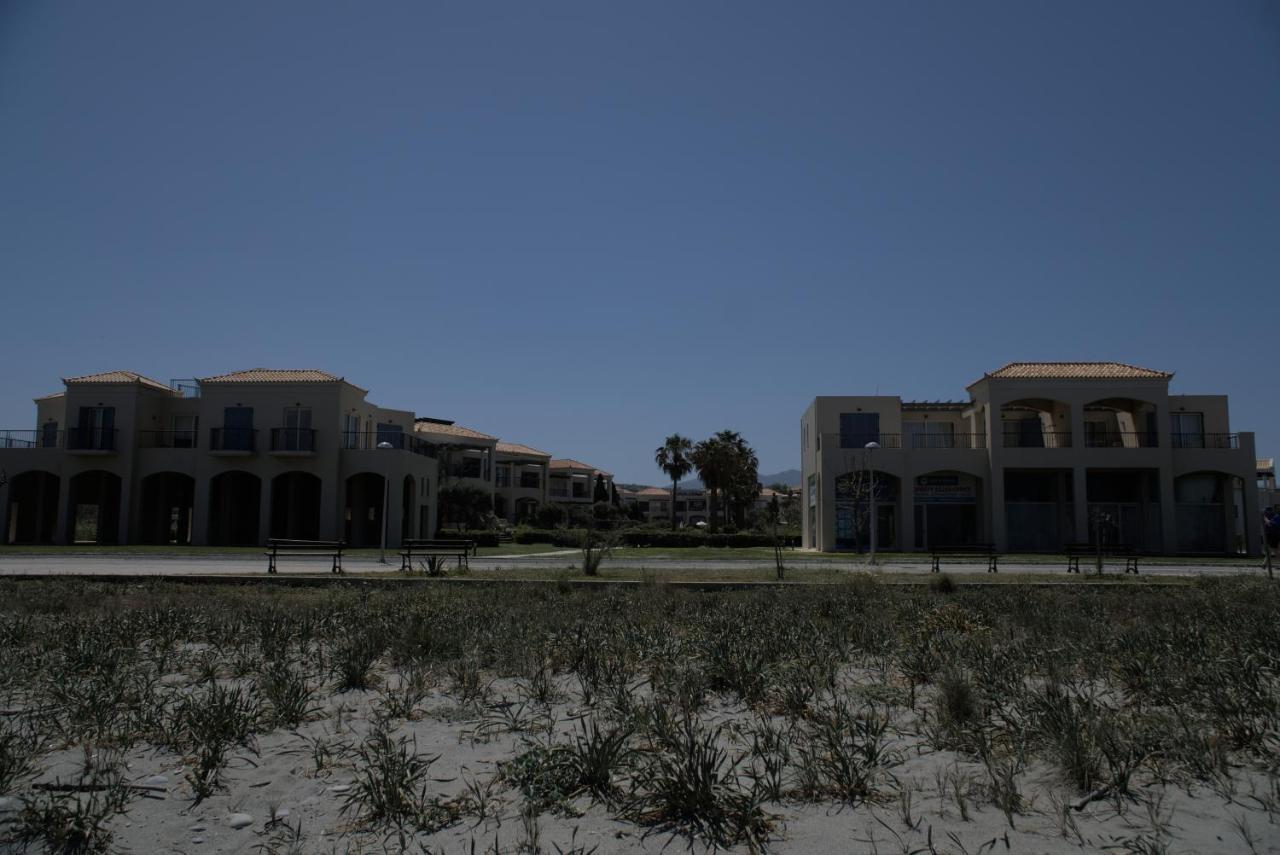 Cassiopeia 3-Bedroom House On The Beach With Pool Hanya Dış mekan fotoğraf