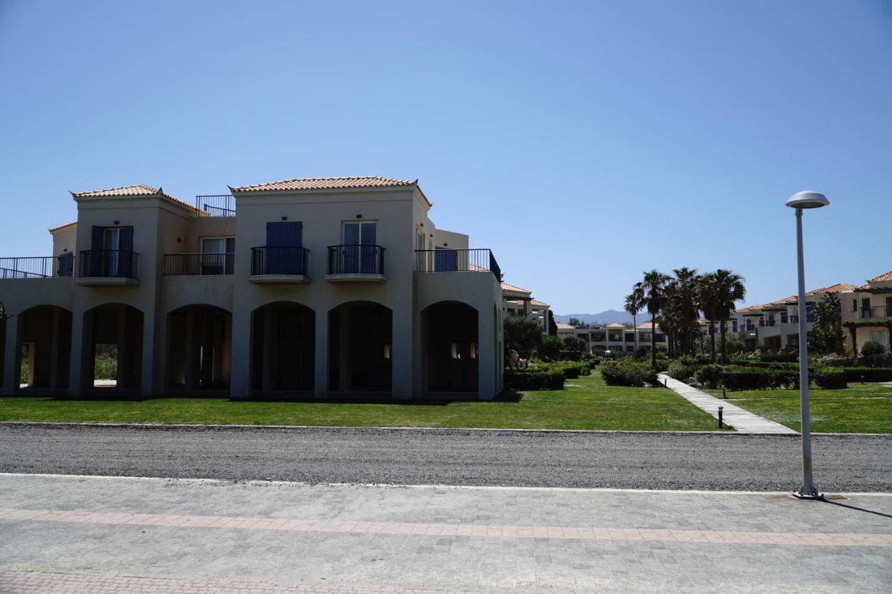 Cassiopeia 3-Bedroom House On The Beach With Pool Hanya Dış mekan fotoğraf